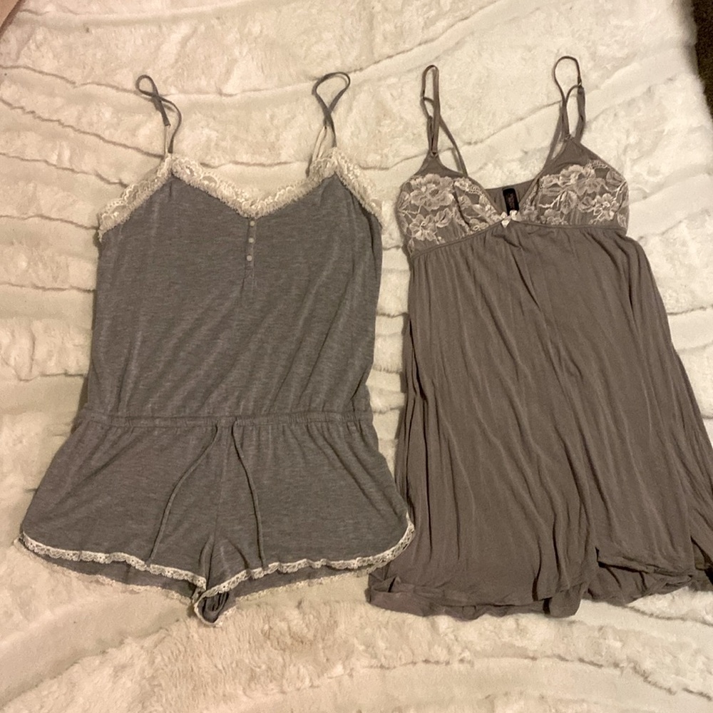 2 L grey VS soft nighties